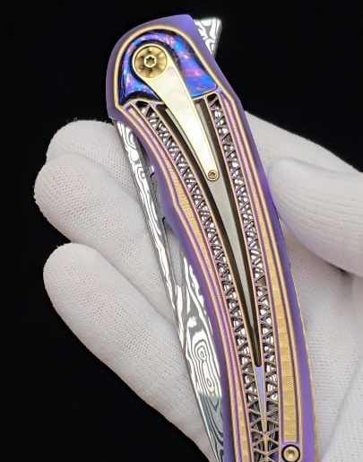 Review of the beautiful Lesbar Aviator folding knife.