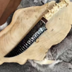 I made it from natural obsidian. It can cut, but cannot chop.I made it from natural obsidian. It can cut, but cannot chop.