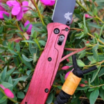 Purpleheart on the Benchmade Bugout 535.