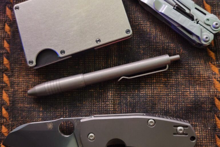 Pint sized pocket dump