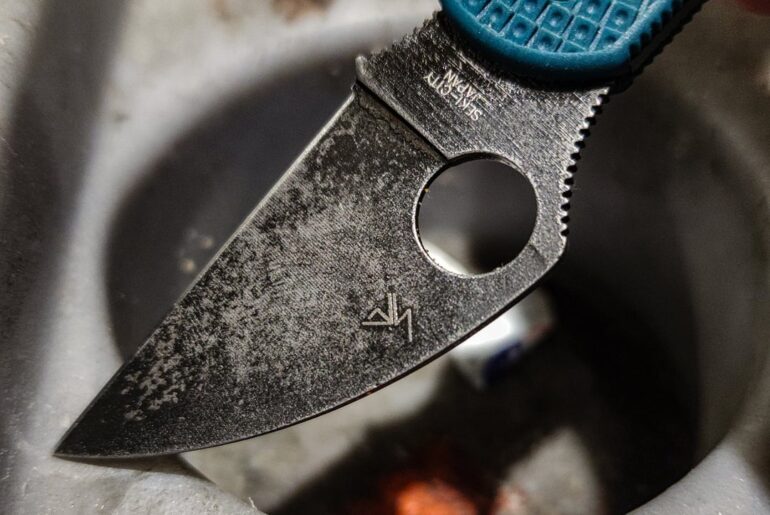 Lost my k390 DF in my house for nearly a year and when I found it it was covered in Rust spots (I live 10 minutes from the beach).. So I stone washed it.. Followed the directions for using vinegar as an etchant to a T but came out with the super weird results.. The K390