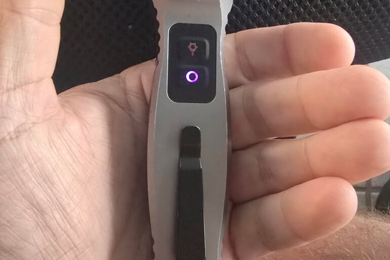 Some late night dog walker is gonna be pissed.