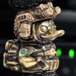 Duck paracord lanyard bead (brass duck, bronze helmet)