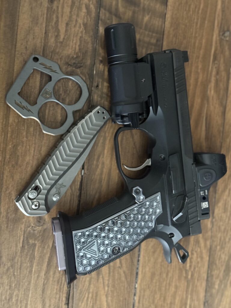 Modded Benchmade Anthems