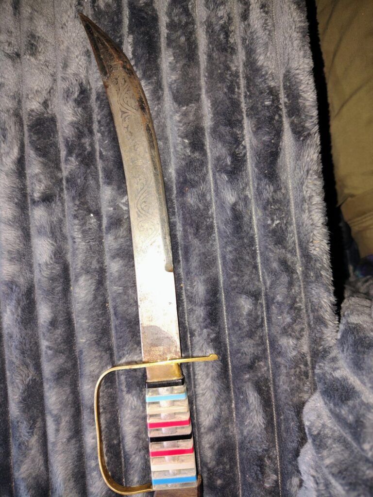 Any information on knife