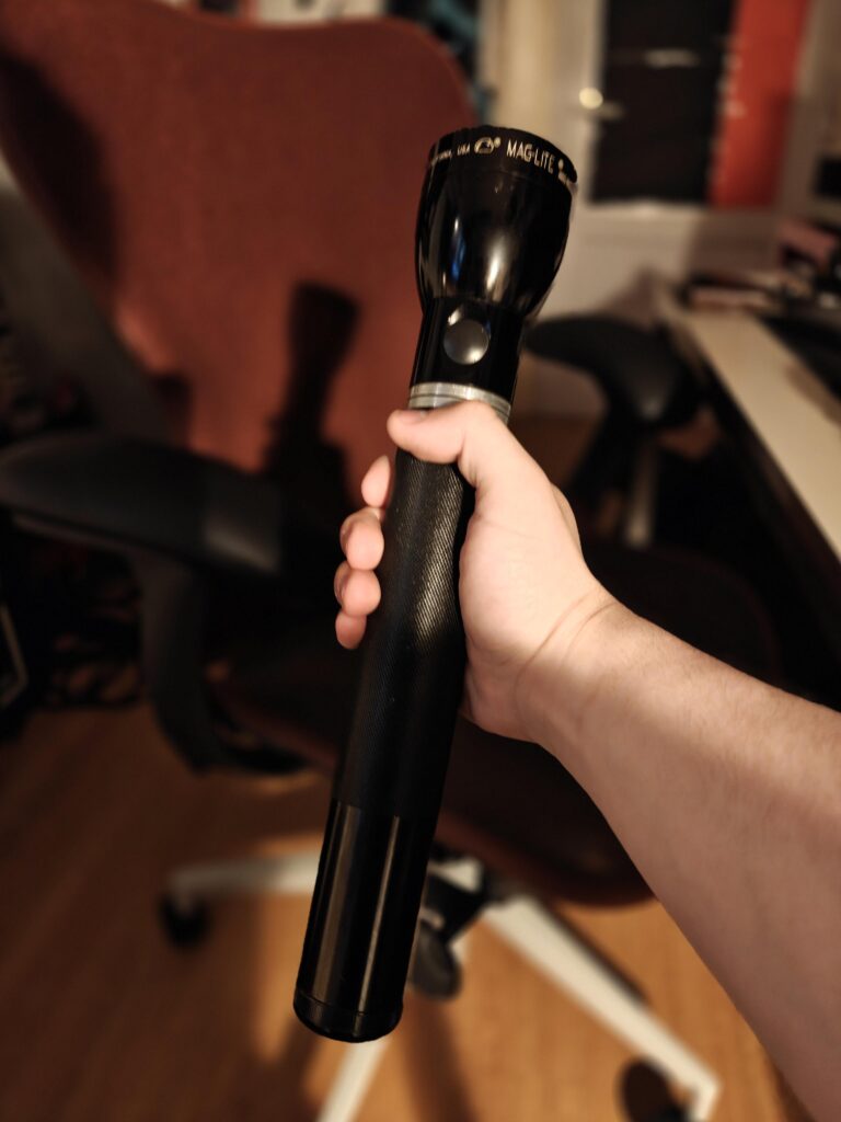 Who else still used their incandescent 3D Maglite's?