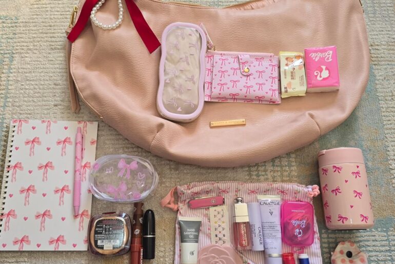 My bag this week 🫶🏽