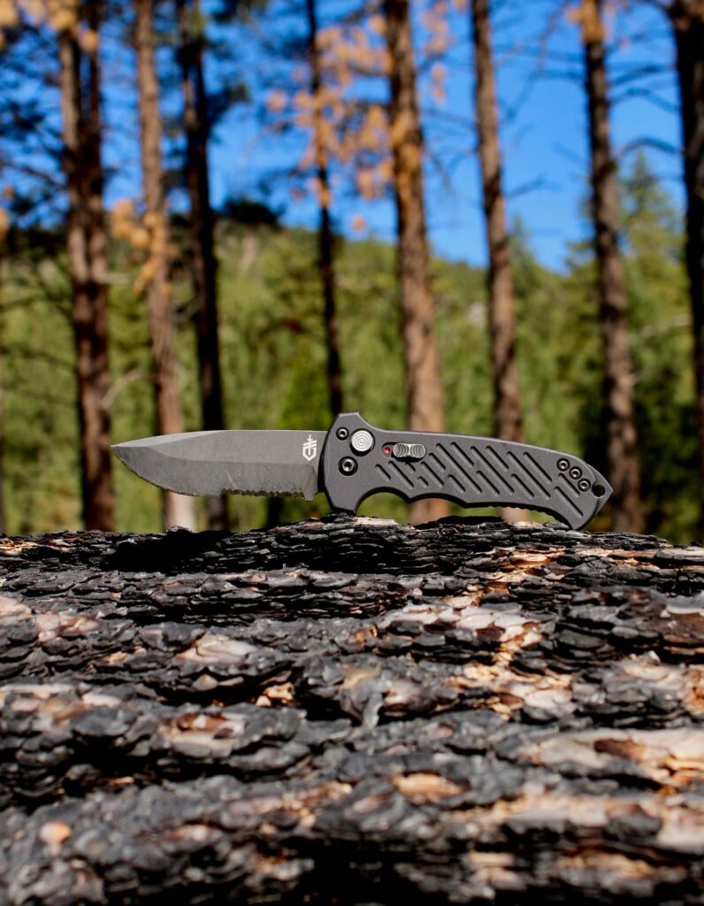 The Gerber 06 Auto - my only serrated blade I own!