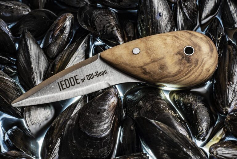 Minimalist, functional, and handmade. Finally settled on this piece for my oyster/utility needs