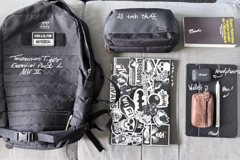 all i take with me to uni/work!