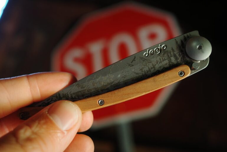 4 years with my Deejo pocket knife (long-term review)