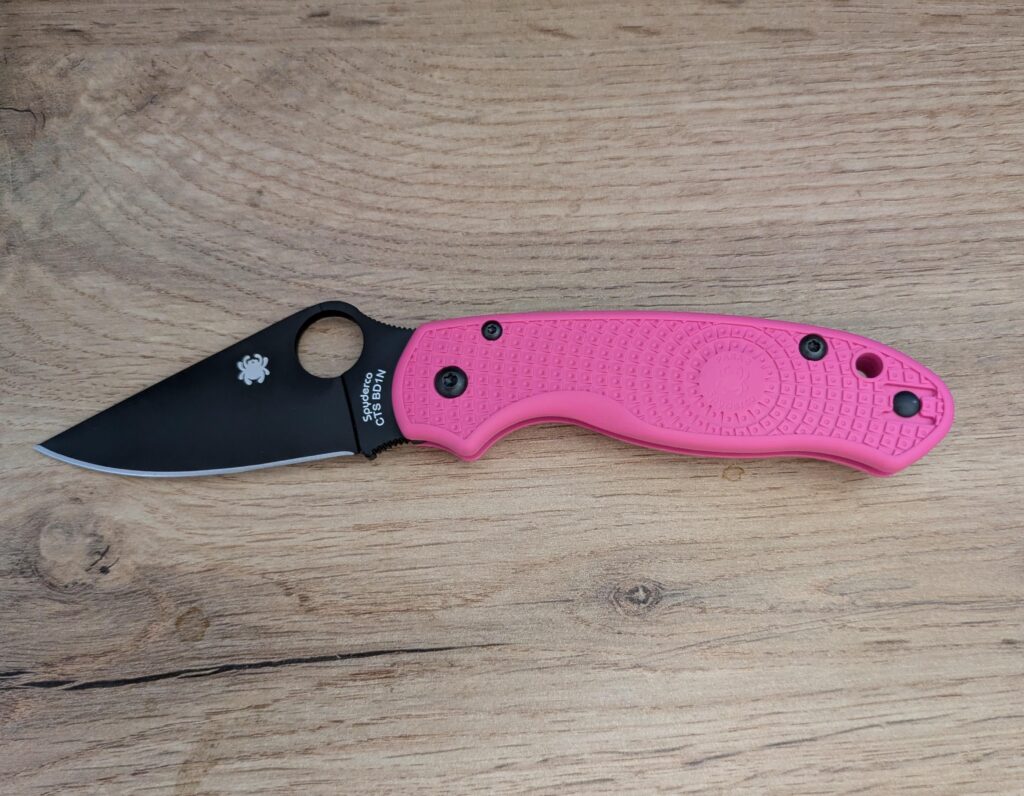 NKD Spyderco Para 3
