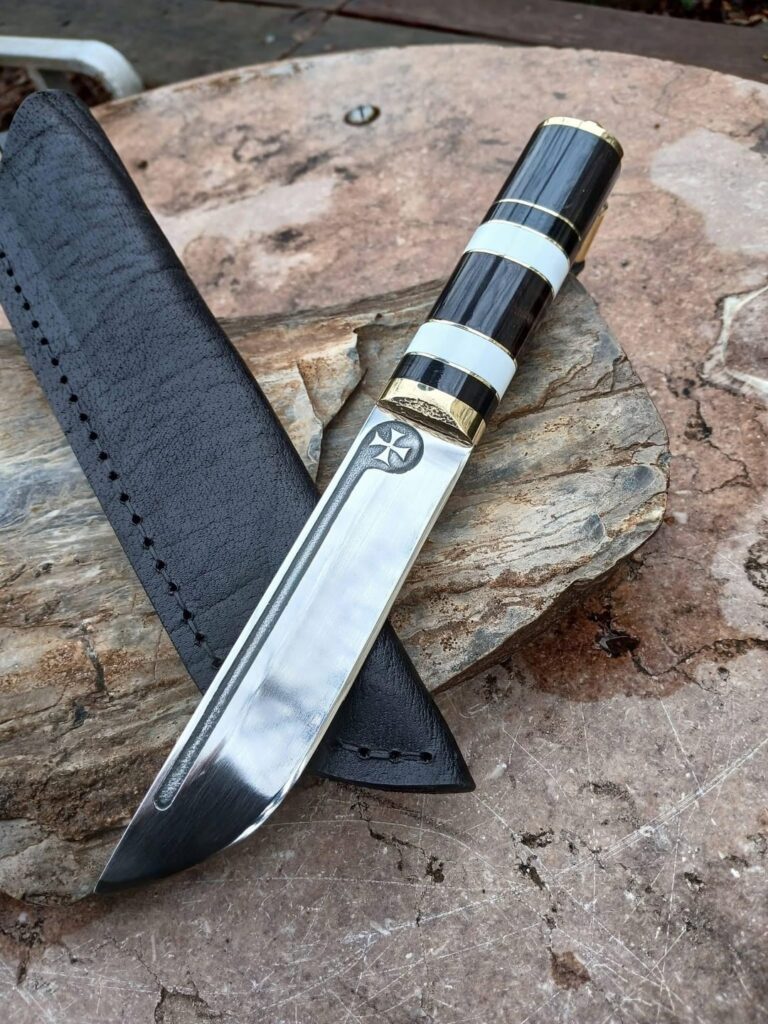 Traditional knife