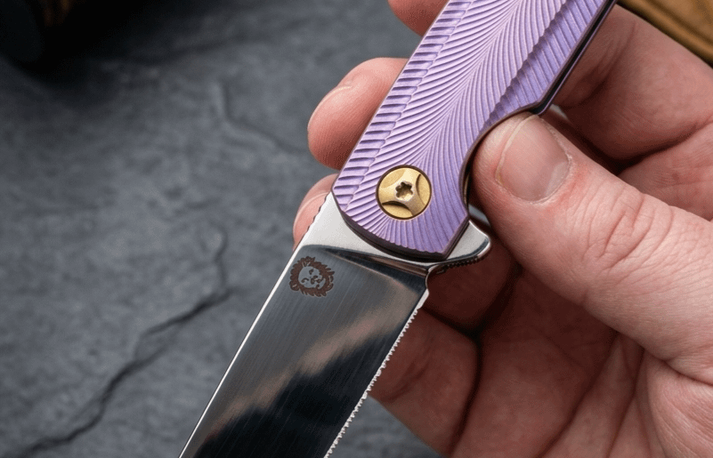 Feels great to have another grail in the collection! Holt Bladeworks Specter V2