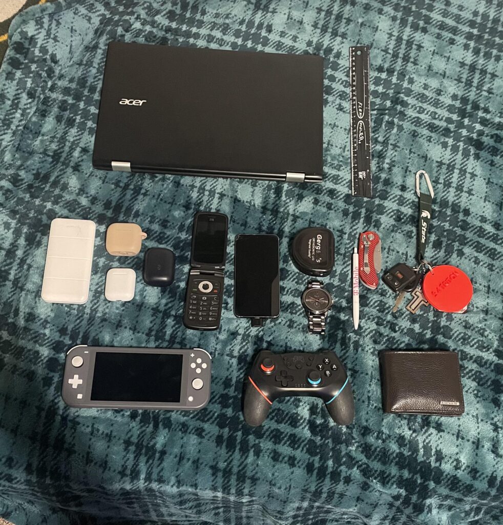 Daily EDC of a 16yo high school student