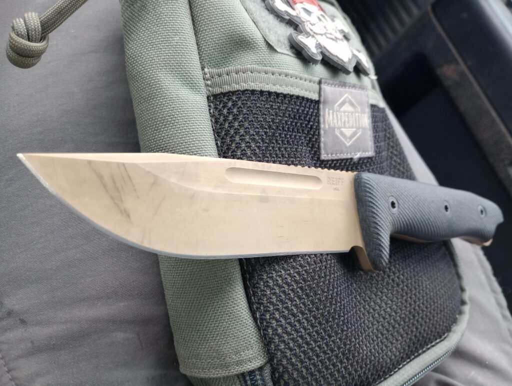 Finding fixed blades can fit into my rotation.