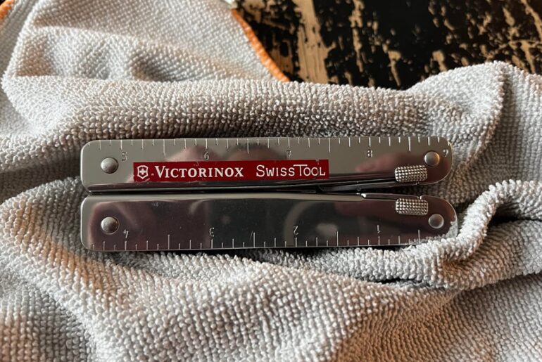 1998 Victorinox Swisstool