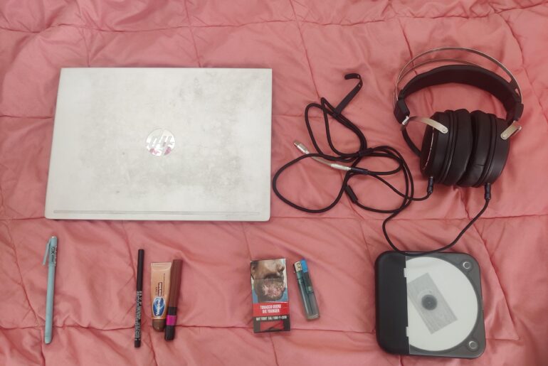 19f college student edc