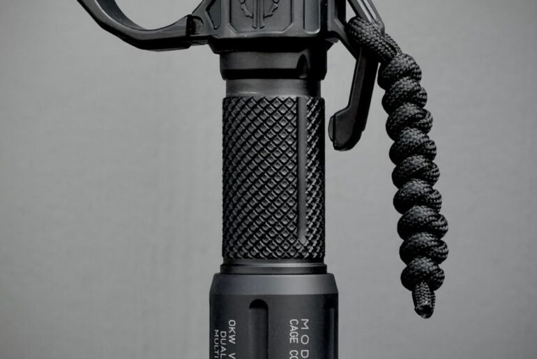 Now THAT’S a Slick Lookin’ Flashlight! Finally got the new OKW V2 in proper form. Weltool BB18 tube/TC20 tail