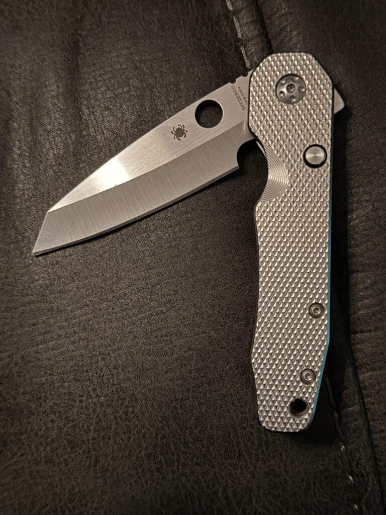Spyderco smock