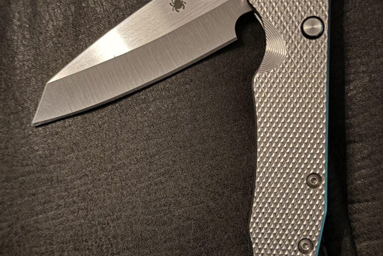 Spyderco smock