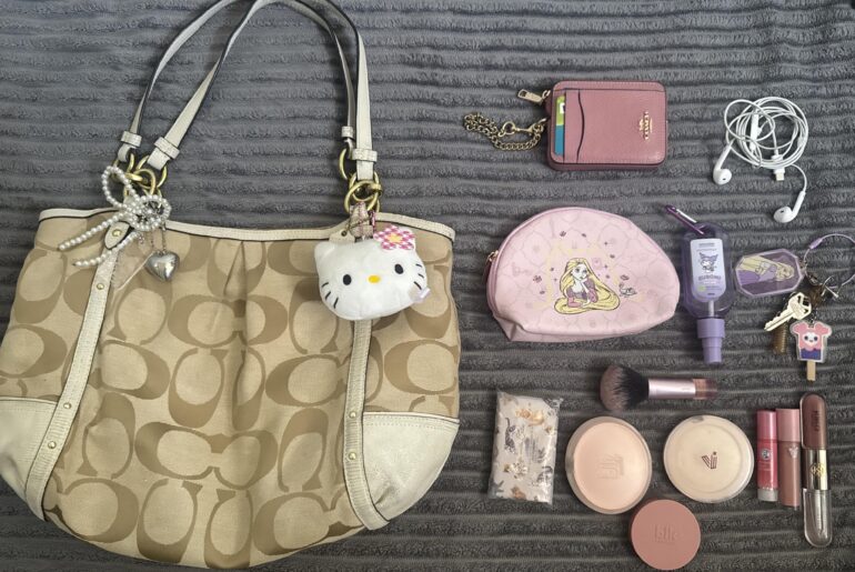 What’s in my going out bag (casual) What does it say about me?