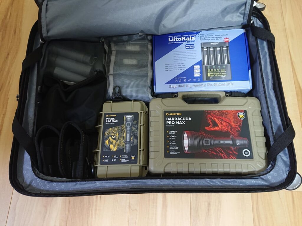 Starting tomorrow (April 27th), I'll be taking my flashlights with me on a 3-day, 2-night trip.