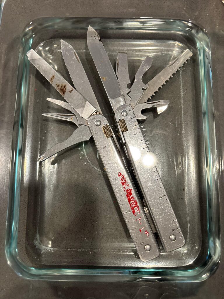 Victorinox Swiss Tool