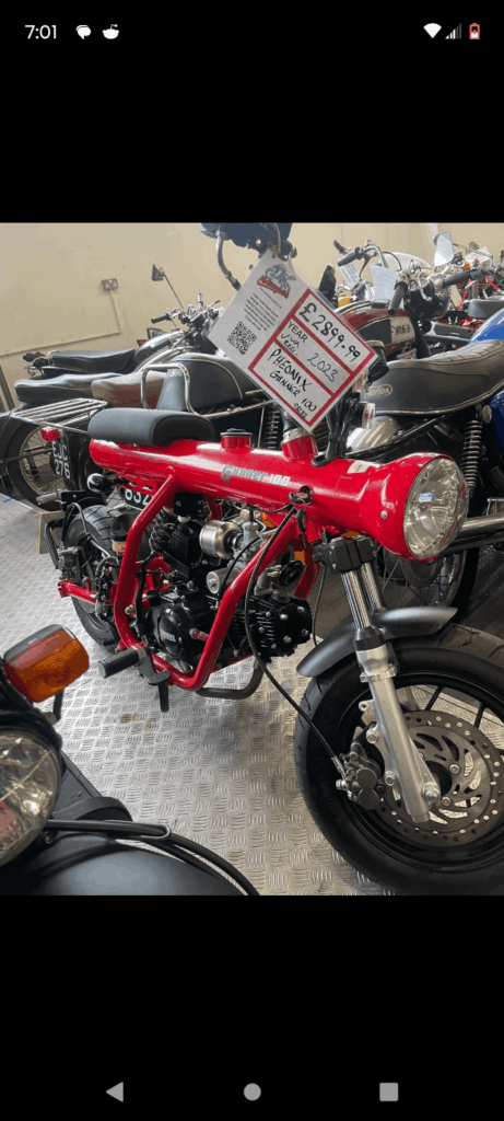 Look at this really big flashlight with wheels!