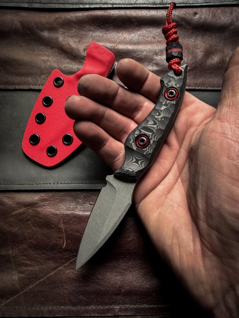 Little EDC i made. N690/red G10/carbon fiber. All in red/black Kydex sheath