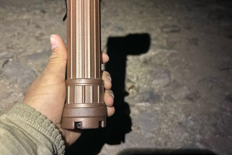 Can someone identify this flashlight?