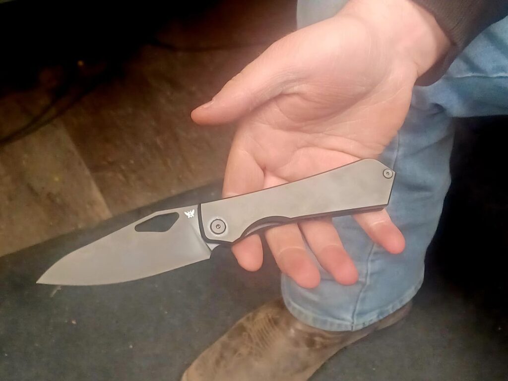 Coworker getting into knives