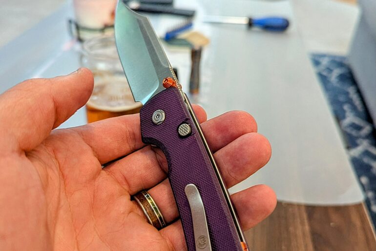 It took me exactly 0.3 seconds after opening the box to realize I'm a moron for ordering a white knife, so I made it not white.