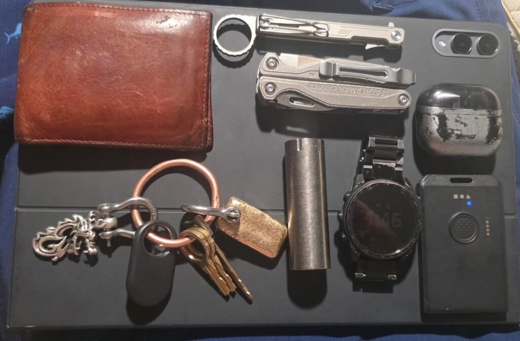 Pocket dump for attention! Tritium lantern design request for help?