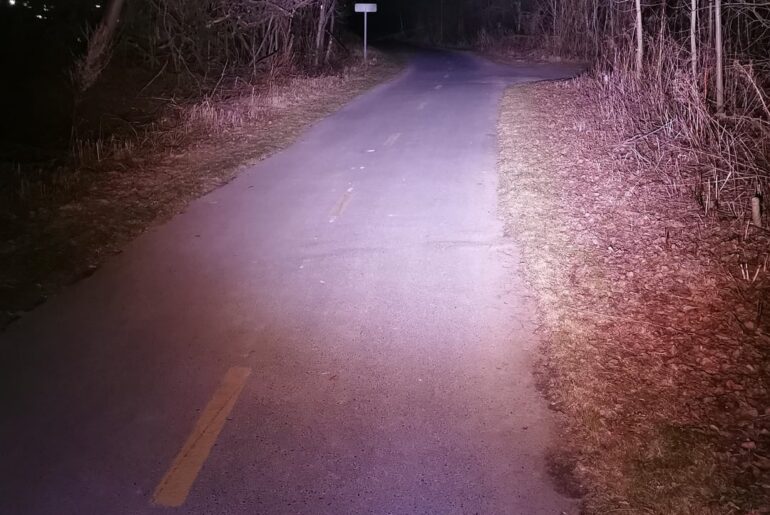 Crappy shots with my Firefly E12 Eclipse 6x 351A 1800k rosy + 6x 351A 3700k rosy Vol. 1