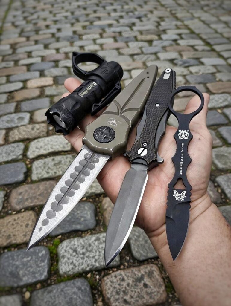 Stabby Saturday with... Elzetta Alpha; Paragon Warlock; Hinderer Maximus; Benchmade Mini SOCP