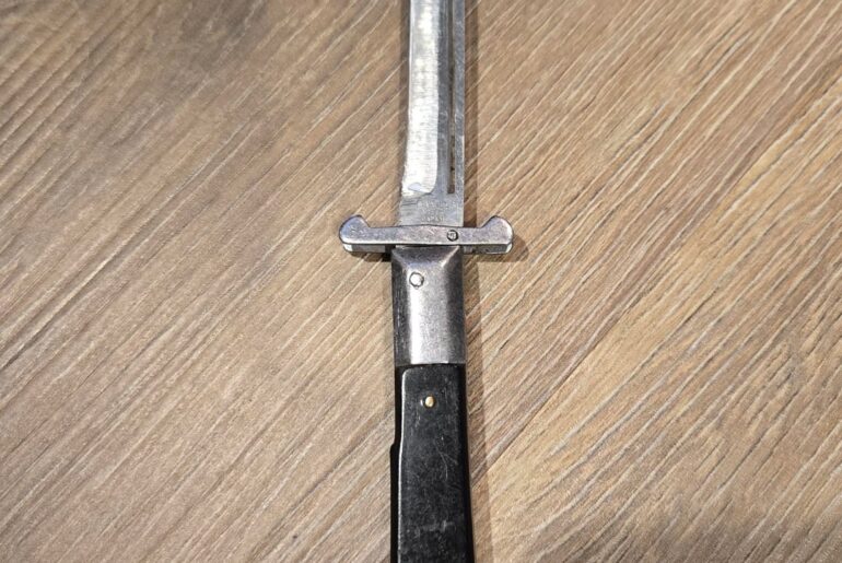 flea market find - sword fighting pocket knife