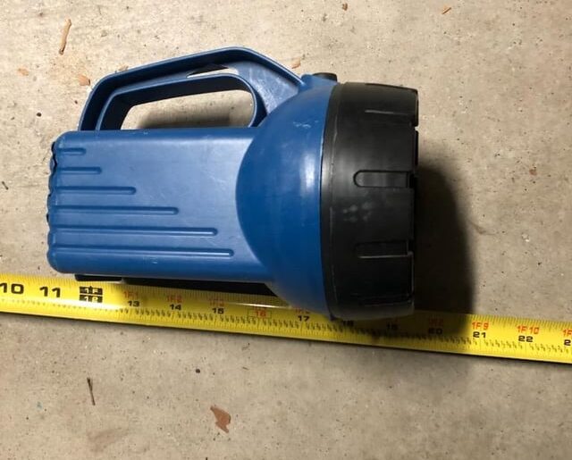 Is there a good modern D-handle floating lantern in the same form factor?