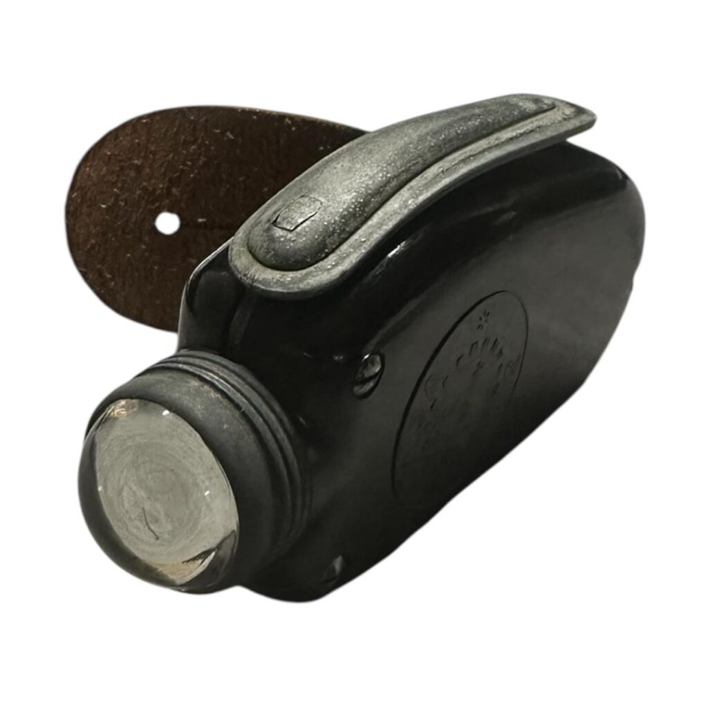 SAJA 2 - WWII Dynamo Hand‑Lever Flashlight (Bakelite, Sander & Janzen Berlin)