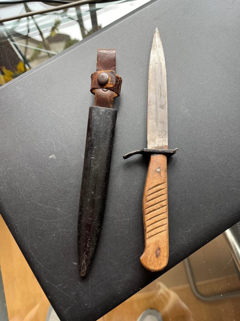 Found this knife in my grandfather’s attic, possible WWII Wehrmacht connection? 🤔