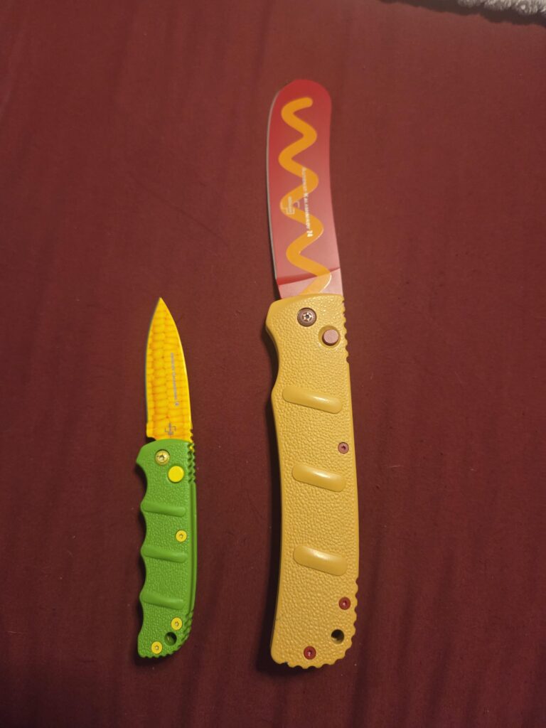 I didn't read the size description on either of these before I ordered. Big ol weiner so I thought the corn was gonna be the same.