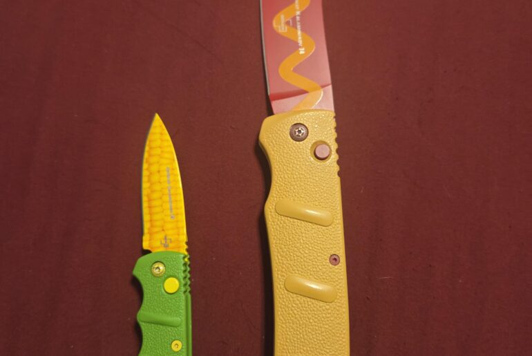 I didn't read the size description on either of these before I ordered. Big ol weiner so I thought the corn was gonna be the same.