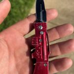 Found this cheap little knife of some sort in the dirt 😂😂