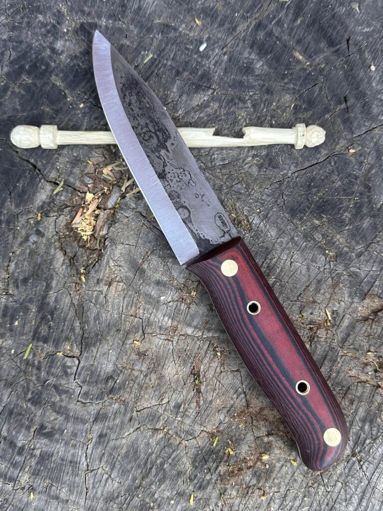 Who else rocks a large fixed blade at least once a week?