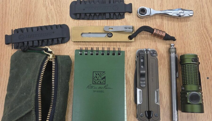New pouch day made from someone here in canada in my edc group