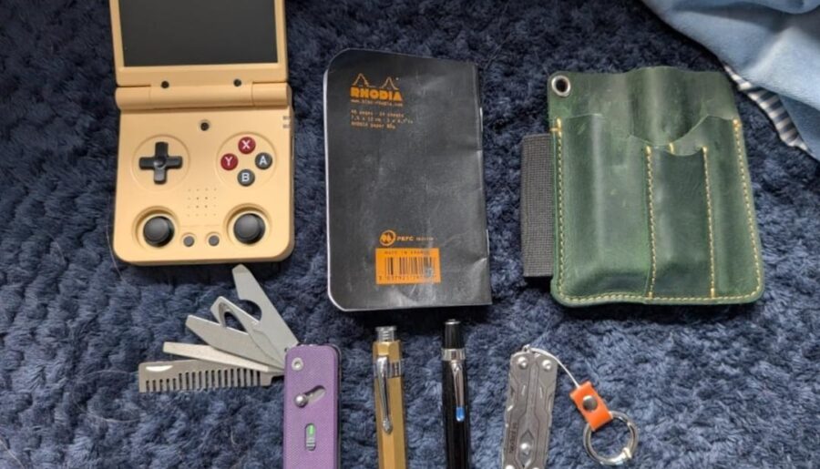 My EDC 😁 finally at a point I’m happy with. My wallet is happy about it too