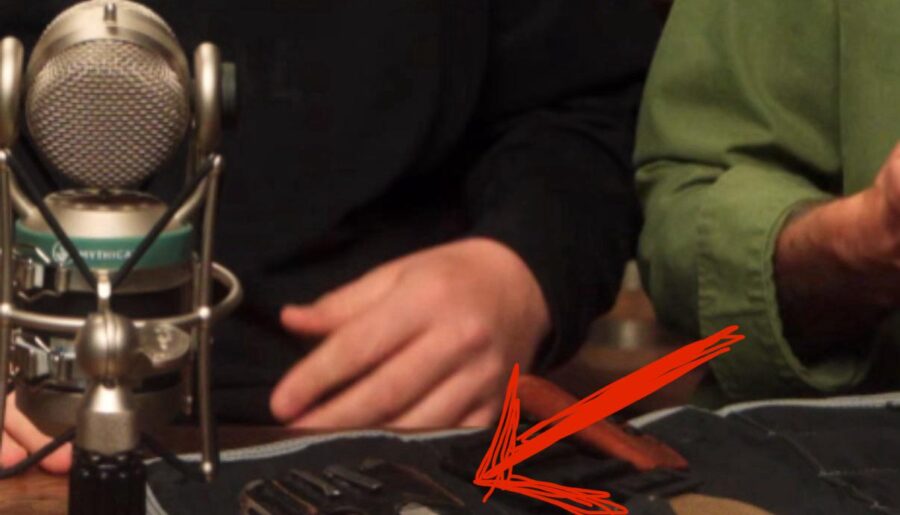 Does anyone know where I can find this wallet?