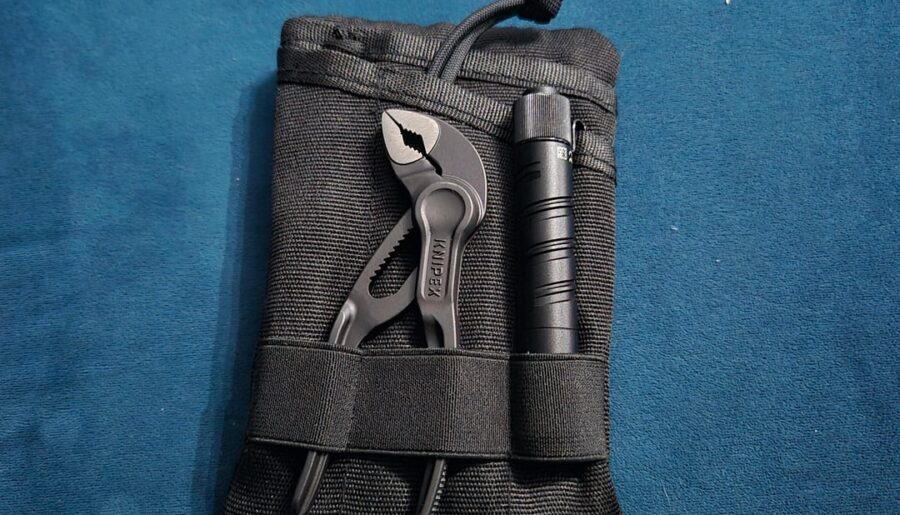 EDC Pouch, just need a Trench lighter.