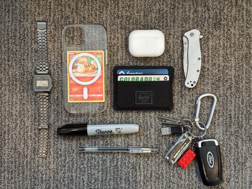 22F pocket + bag carry