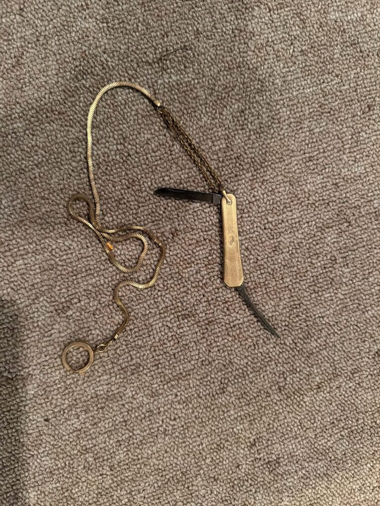 Can someone help me find the value of this knife?